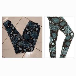 4/$40 Green & Black Elephant Aztec Leggings - Plus Size (US12-18)